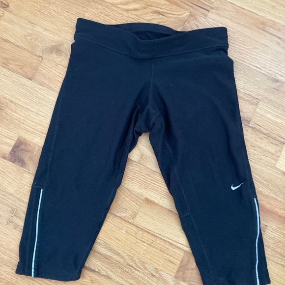 W's Nike Dri Fit Running Capri Tights - Picture 1 of 3